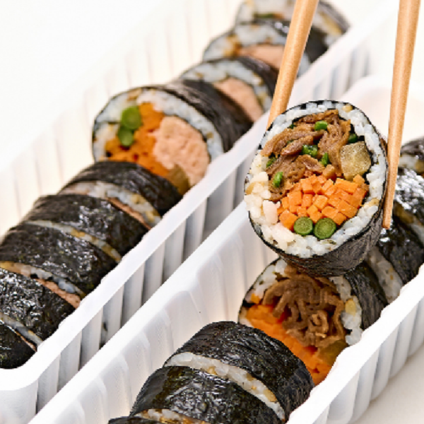 Quick & Easy Bulgogi Kimbap (Korean Seaweed Rice Rolls)